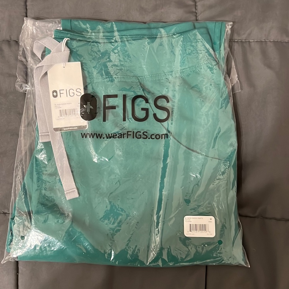 Figs hunter green Kade Cargo